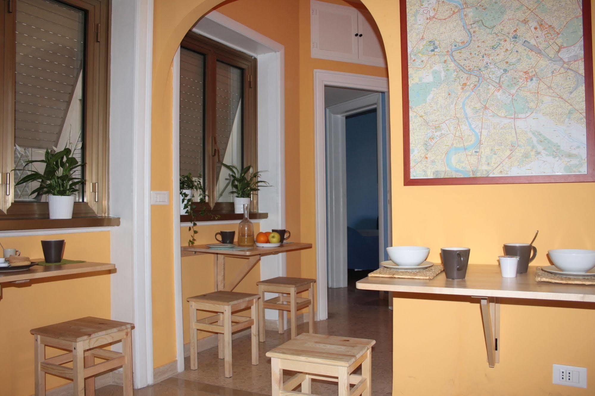 Arches Couette-café Rome